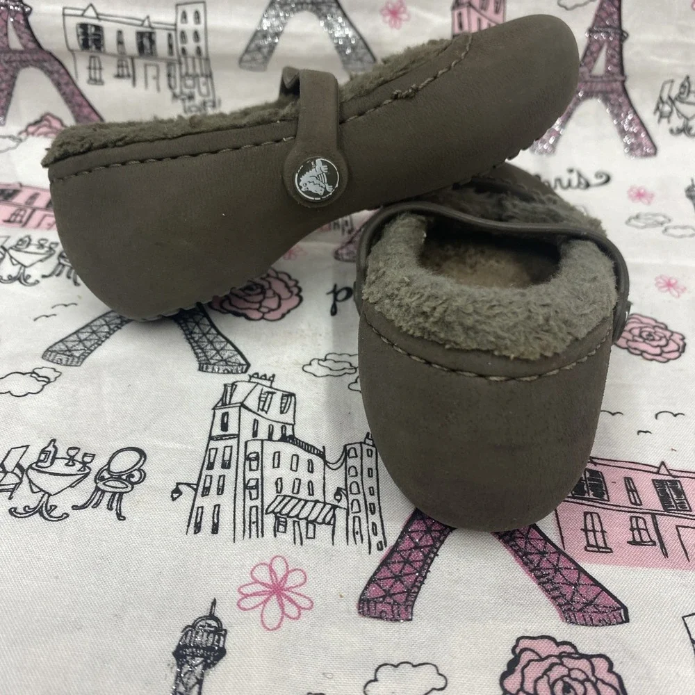 Crocs Fur Lined Mary Janes Sandals Shoes Girls Size 6 7 Toddler